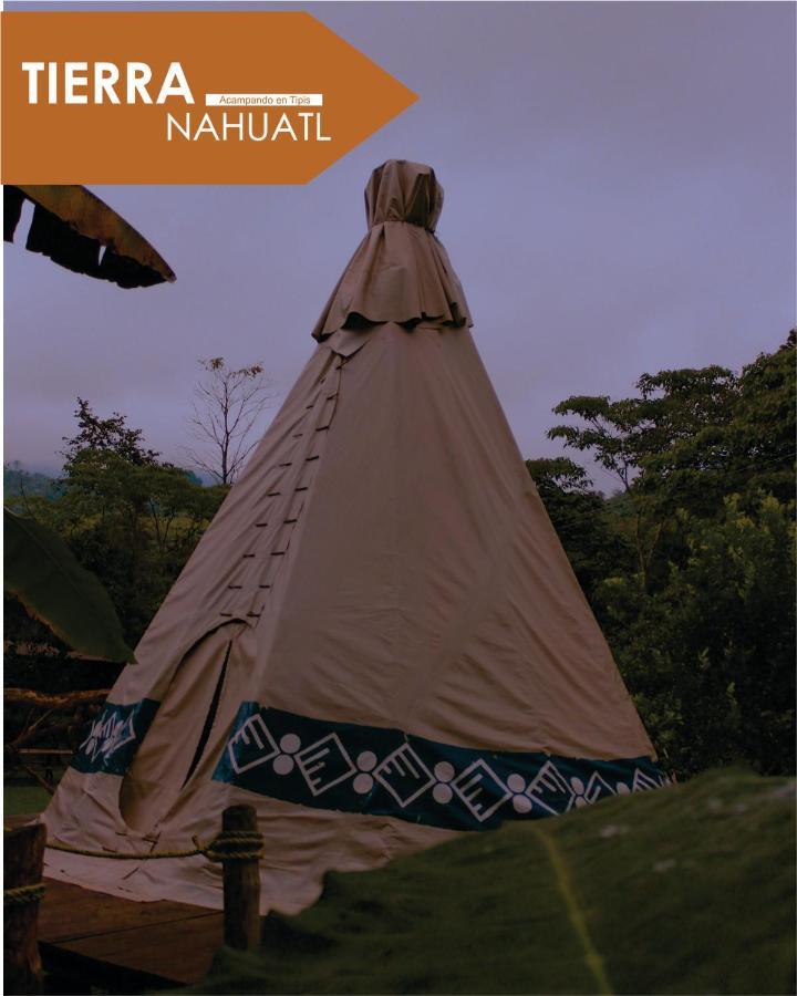 Отель Tipis Куэцалан-дель-Прогресо Экстерьер фото