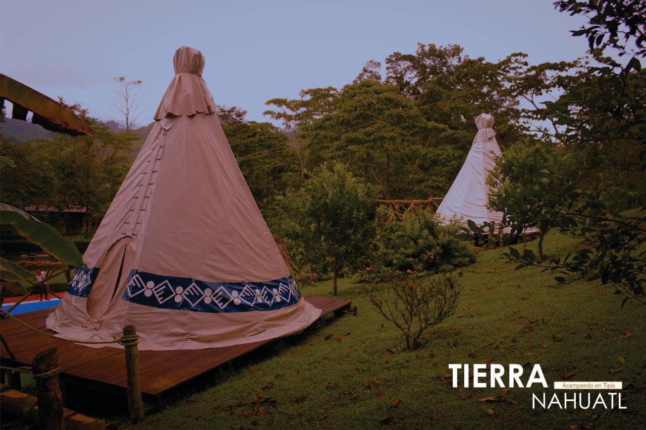Отель Tipis Куэцалан-дель-Прогресо Экстерьер фото