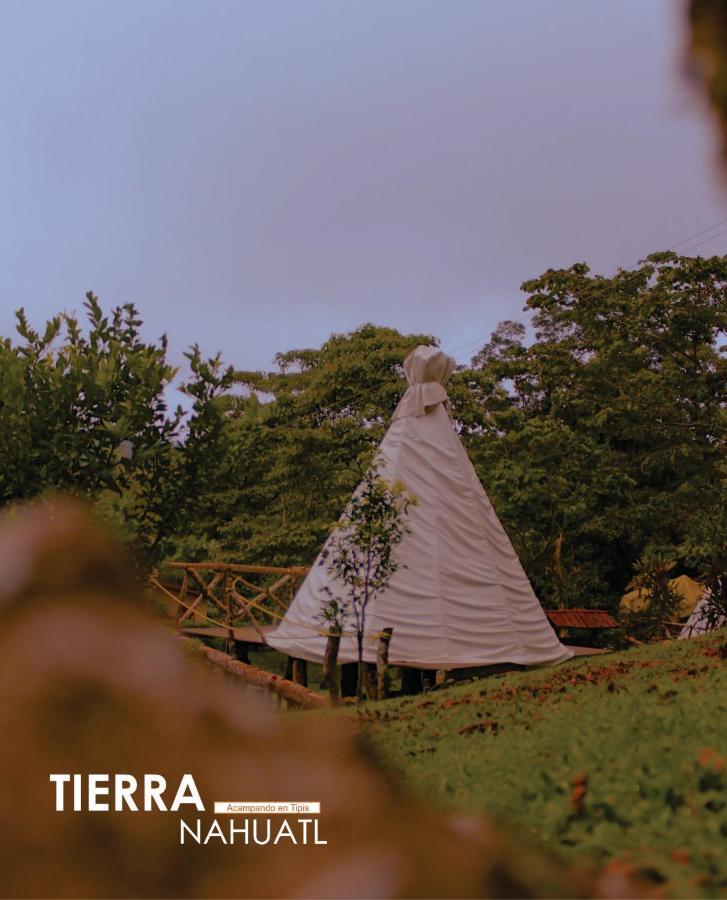 Отель Tipis Куэцалан-дель-Прогресо Экстерьер фото